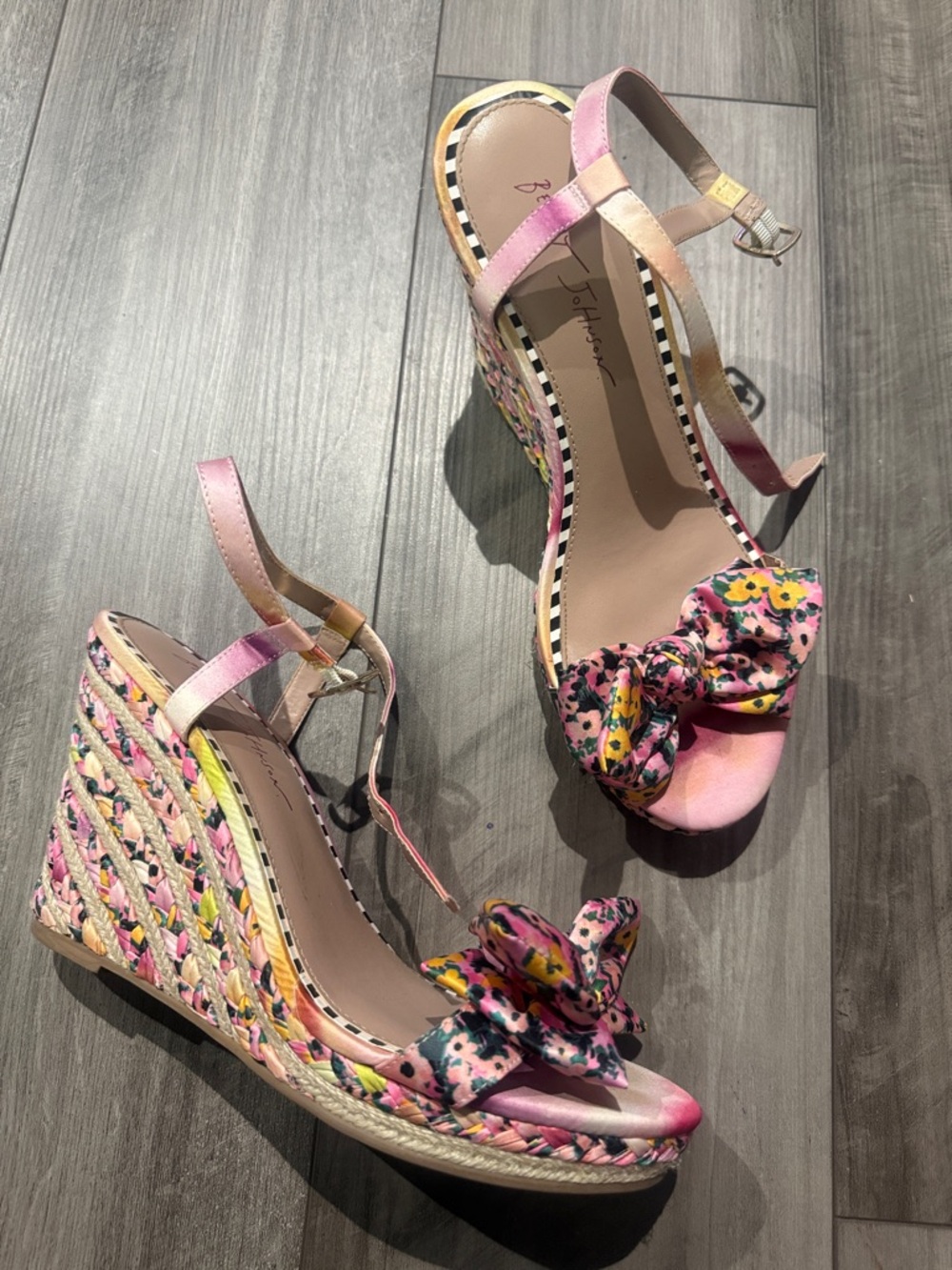 Betsey Johnson Pink Floral Bow Espadrille Wedge Sandals